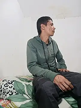 Snapshot of valenpaisita2123 chatting on January 12, 2026, 4:19 am valenpaisita2123 online show from January 12, 2026, 4:19 am