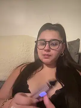 Wild Busty Niyah XX online show from December 21, 2025, 9:59 pm