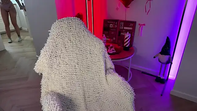 Snapshot of KittySasha chatting on February 19, 2026, 7:38 am KittySasha online show from February 19, 2026, 7:38 am