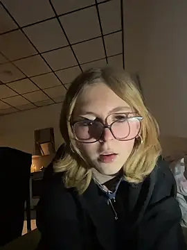 Snapshot of Milly-Kiss chatting on January 6, 2026, 8:46 pm Milly-Kiss online show from January 6, 2026, 8:46 pm