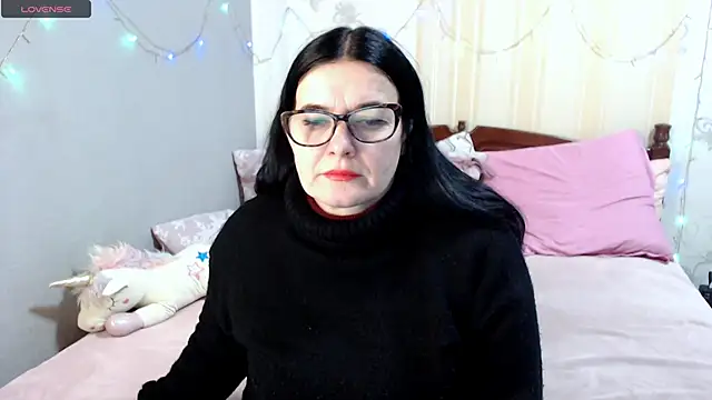 SashaBond online show from February 21, 2026, 12:18 pm