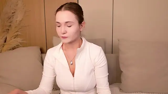 Snapshot of Lina_Sinerz chatting on June 25, 2026, 4:01 pm Lina Sinerz online show from June 25, 2026, 4:01 pm