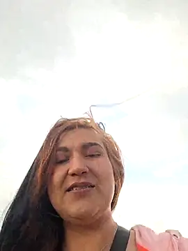 Magenta Moon online show from January 10, 2026, 10:16 pm