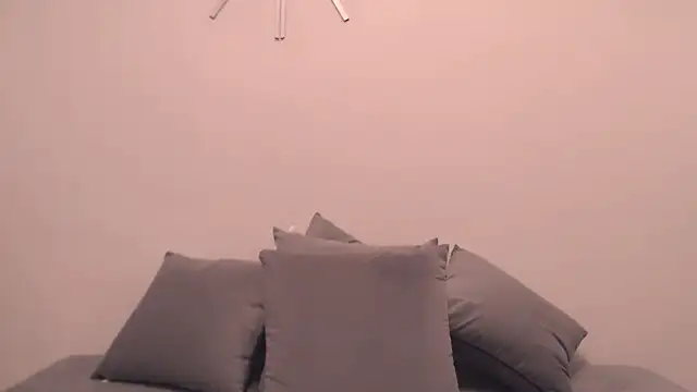 Fredd Xanders online show from April 17, 2026, 4:04 am