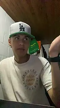 JhonCas44 online show from December 19, 2025, 3:21 am