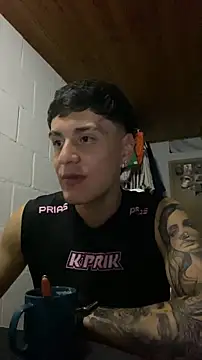 JhonCas44 online show from December 17, 2025, 4:06 am