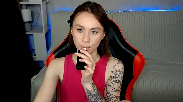 MiaBun1 online show from January 9, 2026, 12:45 pm