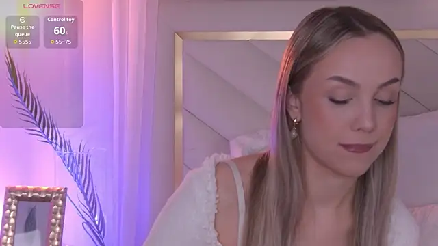 Snapshot of AnnaRow chatting on January 12, 2026, 6:53 am AnnaRow online show from January 12, 2026, 6:53 am