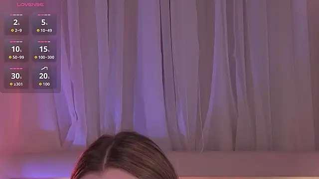 Snapshot of AnnaRow chatting on February 17, 2026, 3:59 am AnnaRow online show from February 17, 2026, 3:59 am