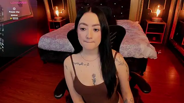 Snapshot of Sabrina_Cutte chatting on May 26, 2026, 3:37 am Sabrina Cutte online show from May 26, 2026, 3:37 am