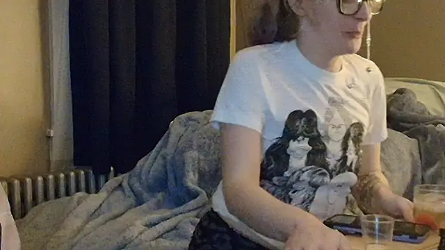 blondebombshell4343 online show from December 16, 2025, 12:59 am