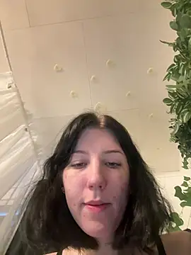 Snapshot of Nattasss chatting on February 5, 2026, 2:13 pm Nattasss online show from February 5, 2026, 2:13 pm