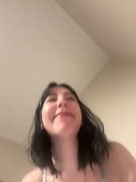 Nattasss online show from April 6, 2026, 10:38 am