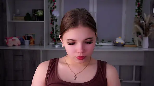 Snapshot of SolBurri chatting on December 15, 2025, 2:06 am SolBurri online show from December 15, 2025, 2:06 am