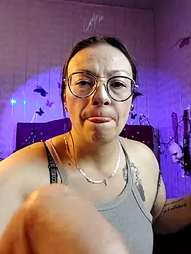 Snapshot of Susana_Rojas chatting on February 5, 2026, 2:29 am Susana Rojas online show from February 5, 2026, 2:29 am