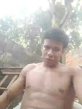 Snapshot of latinboi_sexy chatting on December 18, 2025, 3:27 pm latinboi sexy online show from December 18, 2025, 3:27 pm