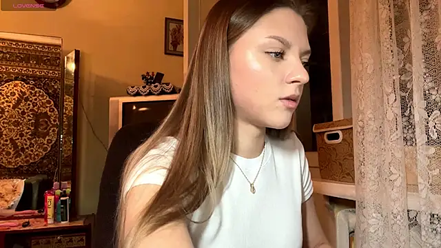 EnergeticMona online show from December 17, 2025, 3:06 pm