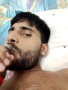 Candyboy  online show from April 5, 2026, 10:33 am