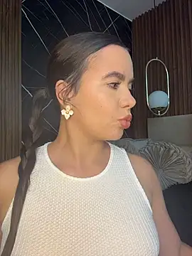 Snapshot of ValentinaEliot chatting on December 20, 2025, 1:30 am ValentinaEliot online show from December 20, 2025, 1:30 am