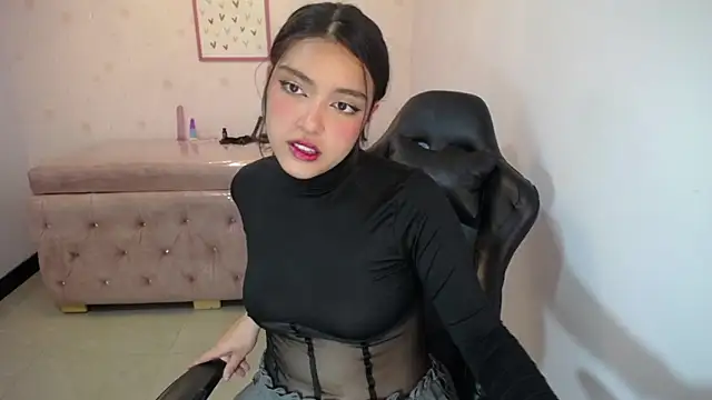 Catlyn ch online show from December 16, 2025, 10:14 pm