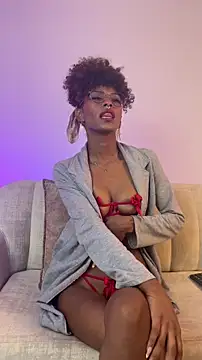 Snapshot of NaomiClay chatting on April 21, 2026, 12:45 pm NaomiClay online show from April 21, 2026, 12:45 pm
