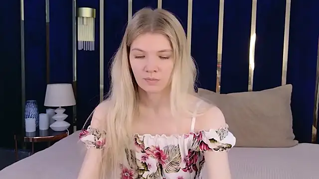 Snapshot of Vivien_Hans chatting on May 24, 2026, 3:45 pm Vivien Hans online show from May 24, 2026, 3:45 pm