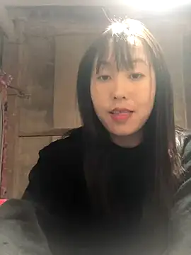 Snapshot of bae-asian chatting on December 17, 2025, 5:01 am bae-asian online show from December 17, 2025, 5:01 am