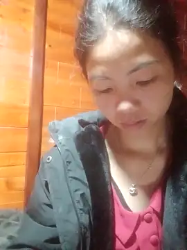 Snapshot of Amiluli chatting on February 5, 2026, 10:38 pm Amiluli online show from February 5, 2026, 10:38 pm