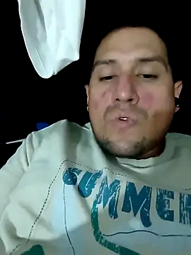 Snapshot of DarkOnebaki- chatting on April 28, 2026, 6:07 am DarkOnebaki- online show from April 28, 2026, 6:07 am