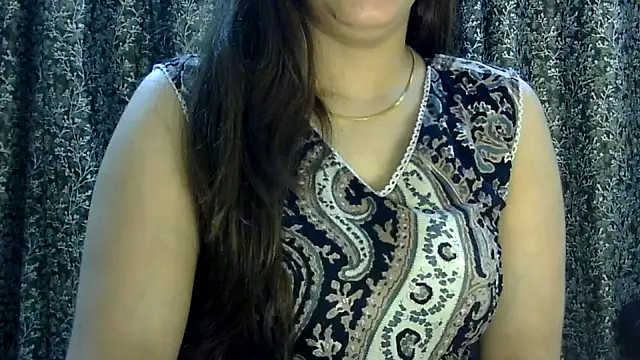 Snapshot of Exotic_tanvi chatting on May 16, 2026, 5:39 am Exotic tanvi online show from May 16, 2026, 5:39 am