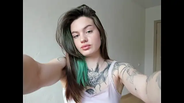 Snapshot of NikkieKitty chatting on April 25, 2026, 11:57 am NikkieKitty online show from April 25, 2026, 11:57 am