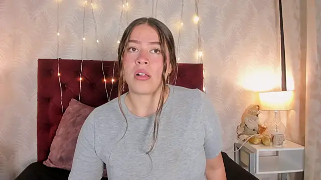 EVANGELY FOX online show from December 18, 2025, 4:06 am