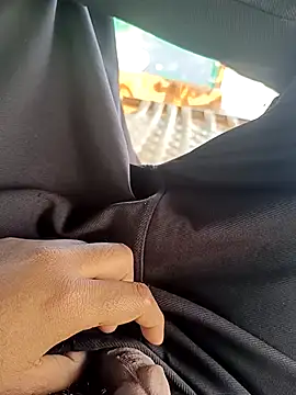 Avejkhan1630 online show from January 17, 2026, 12:09 pm