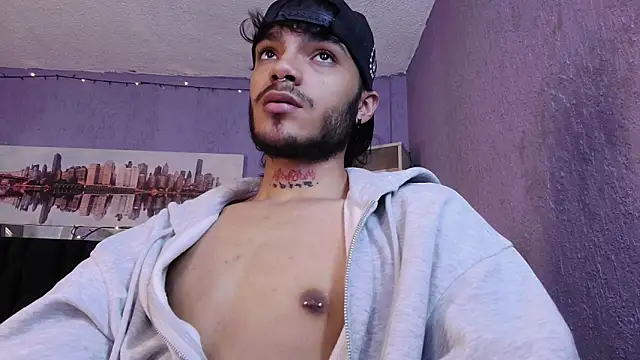 Snapshot of kingdani_hot chatting on December 18, 2025, 3:00 am kingdani hot online show from December 18, 2025, 3:00 am