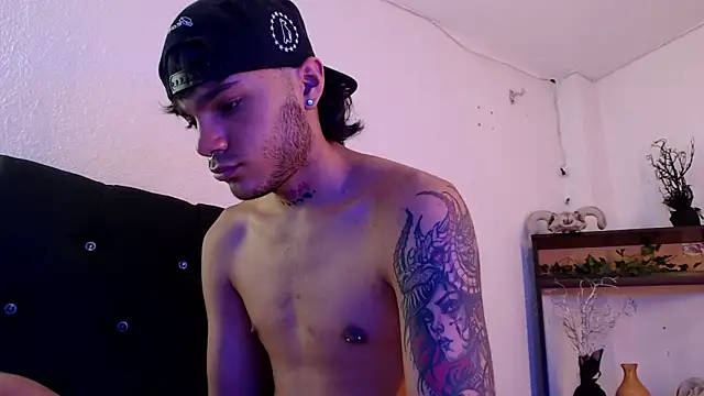 kingdani hot online show from February 3, 2026, 6:51 am