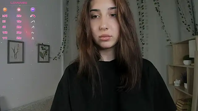 Snapshot of TariLechliter chatting on May 22, 2026, 5:22 pm TariLechliter online show from May 22, 2026, 5:22 pm