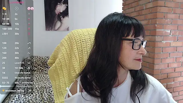 Snapshot of Eila_Morigan chatting on June 15, 2026, 8:36 am Eila Morigan online show from June 15, 2026, 8:36 am