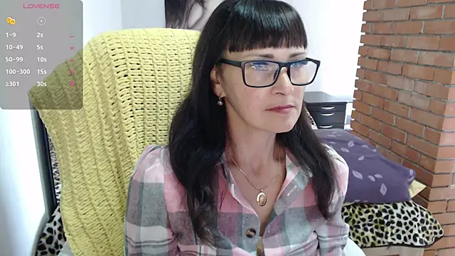 Snapshot of Eila_Morigan chatting on July 9, 2026, 8:15 am Eila Morigan online show from July 9, 2026, 8:15 am