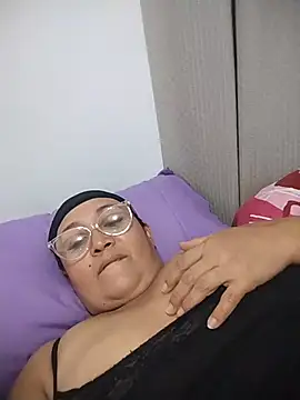 Snapshot of Nini_Love_ chatting on February 13, 2026, 3:06 am Nini Love online show from February 13, 2026, 3:06 am