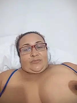 Nini Love  online show from March 3, 2026, 4:30 am