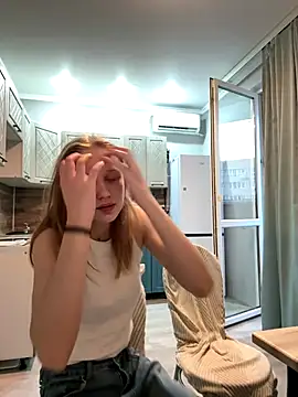 Snapshot of findwayout chatting on December 19, 2025, 1:24 pm findwayout online show from December 19, 2025, 1:24 pm