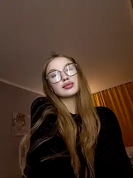 Snapshot of findwayout chatting on January 18, 2026, 3:04 pm findwayout online show from January 18, 2026, 3:04 pm