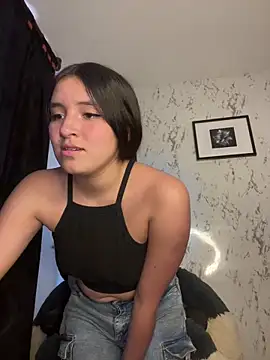 Snapshot of Agatta-X chatting on February 16, 2026, 7:01 pm Agatta-X online show from February 16, 2026, 7:01 pm