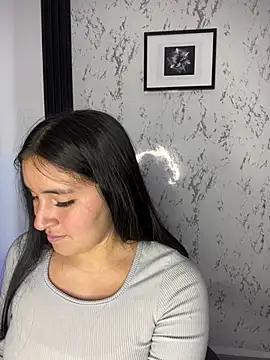 Snapshot of Agatta-X chatting on February 19, 2026, 8:39 pm Agatta-X online show from February 19, 2026, 8:39 pm