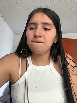 Snapshot of Agatta-X chatting on March 1, 2026, 5:35 pm Agatta-X online show from March 1, 2026, 5:35 pm