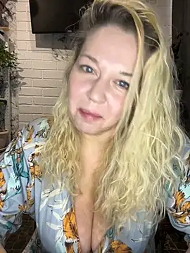 JenniferCarmen online show from March 17, 2026, 1:30 am