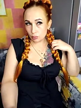 Snapshot of Very_sly_fox chatting on April 21, 2026, 4:13 pm Very sly fox online show from April 21, 2026, 4:13 pm