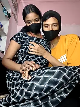 couplegk71 online show from February 13, 2026, 8:53 pm