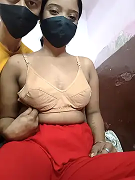 couplegk71 online show from February 19, 2026, 1:57 am