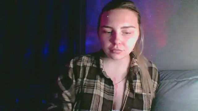 Snapshot of kit_katiki1 chatting on February 10, 2026, 10:31 pm kit katiki1 online show from February 10, 2026, 10:31 pm